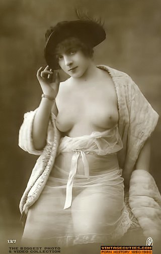 vintage chica mona firme pechos