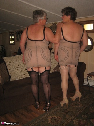 ladies pussies exposed laying