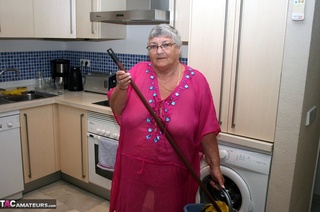 showy platinum rubias abuela
