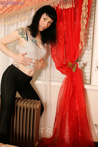 tattooed chick displays banging
