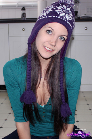 beautiful brunette amazing eyes