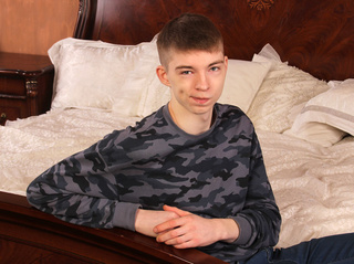 white young man hottwinkblond