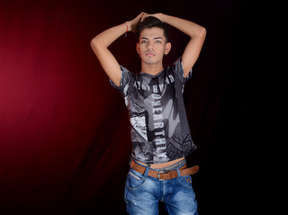 latino jóvenes hombre tenderboylatin