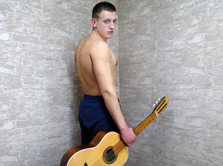 white young man deanwannaplay