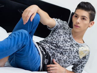 latino jóvenes gay jhosepxxxhoot