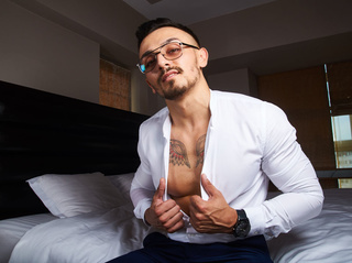 white gay dominicblake close