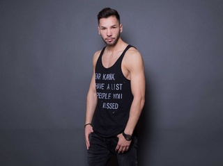 blancas gay trentbastian vibrador