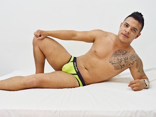 latin young gay chipjones