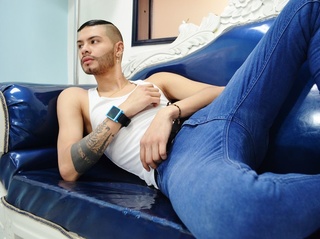 latin gay agustin9inches like