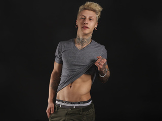 young gay mikeyangel dancing
