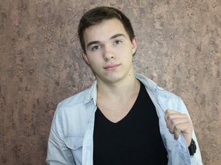 white young gay dexstyled