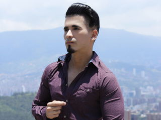 latin gay maximocasanova