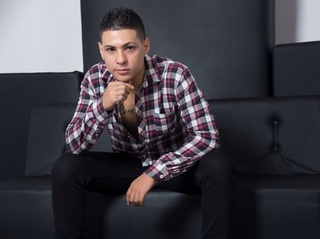 latin young gay emilianocub