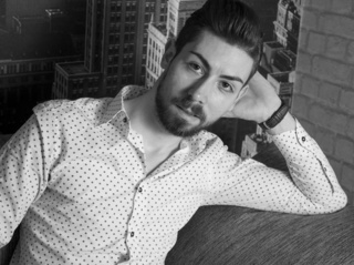 white gay michelstyle close