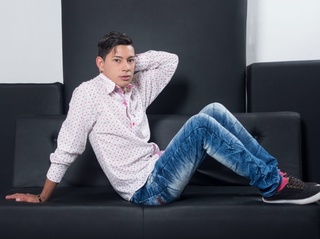 latin young gay stibnvelz
