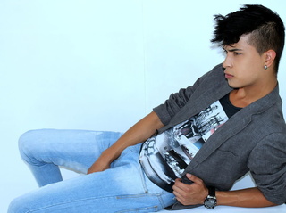 latin young gay mordidthomas