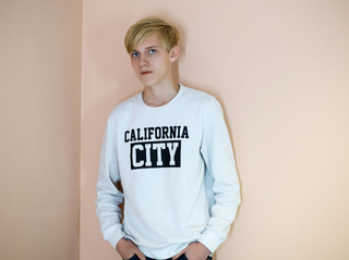 white young gay mikelyall