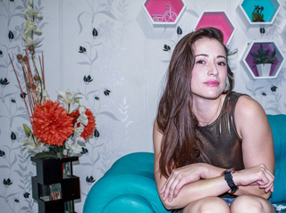 latin girl brown hair