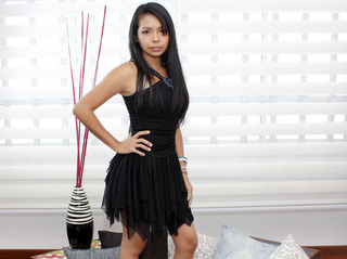 latino chica negras cabello