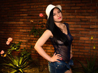 latin teen black hair