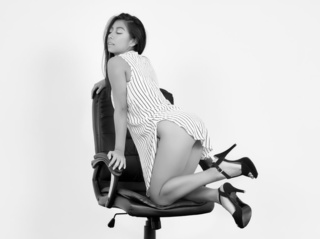 latin teen black hair