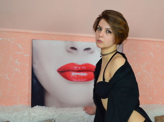 white teen auburn hair