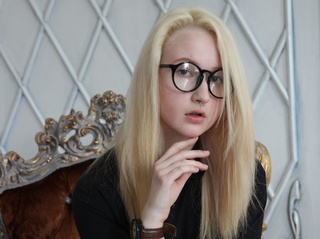 white teen blonde hair