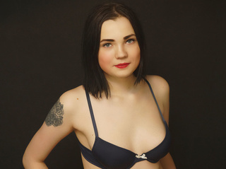 white teen auburn hair