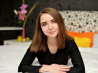 white teen auburn hair