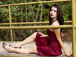 latin teen black hair