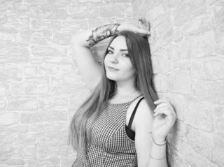 teen auburn hair nice
