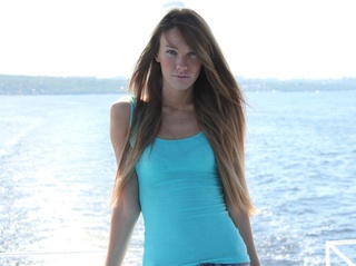 white girl brown hair