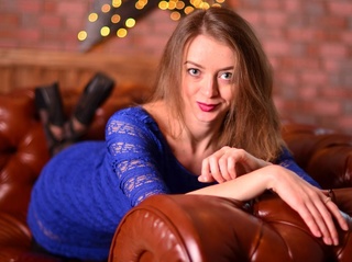 latin teen auburn hair