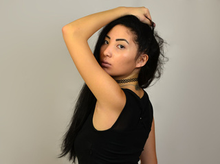 asiáticas jovencita negras cabello