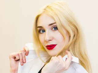 white teen with blonde