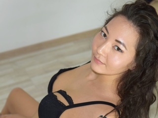 asiáticas jovencita negras cabello