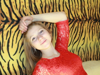 white teen auburn hair