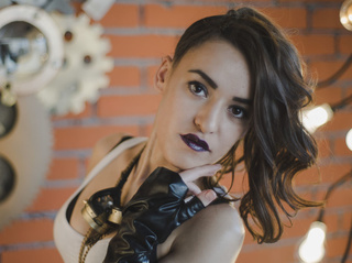 white teen auburn hair