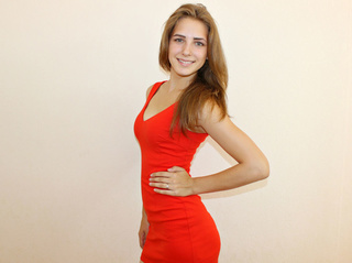jovencita castaña cabello lindo