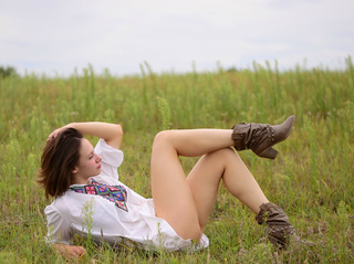 white teen dancing auburn
