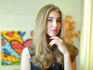 teen snapshot beautiful tits
