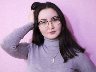 white teen brown hair