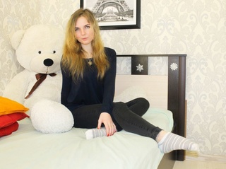 teen snapshot dancing blonde