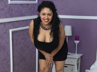 blancas chica negras cabello