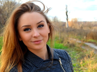 white teen brown hair
