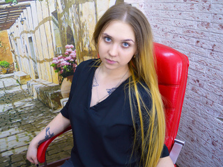 white teen blonde hair