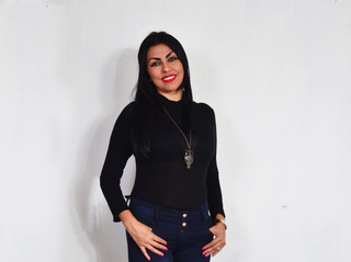 latin milf long hair