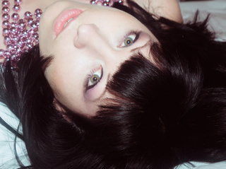 milf black hair small