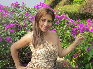 latin milf brown hair