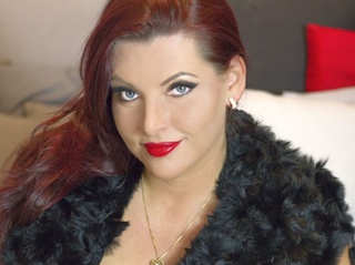 white milf brown hair